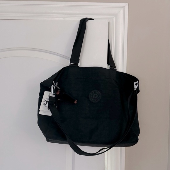 Brand new”Kipling”big,zippered tote.Color-black/tonal.W-19.5”x14”inc.🖤 - Picture 4 of 11